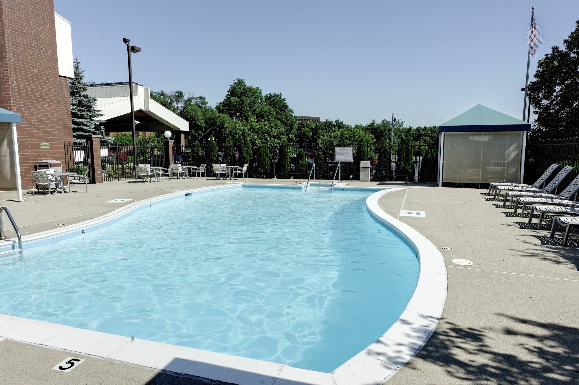 Livinn Hotel Cincinnati North/ Sharonville Eksteriør billede